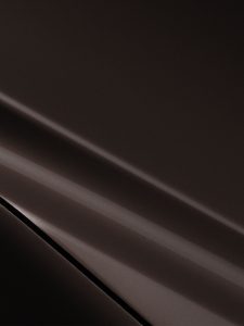 Темно-коричневый