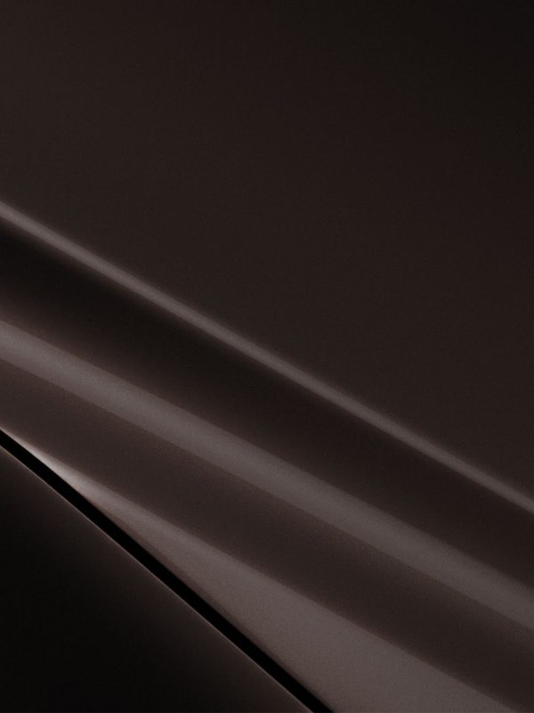 Темно-коричневый