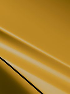 Золотисто-желтый